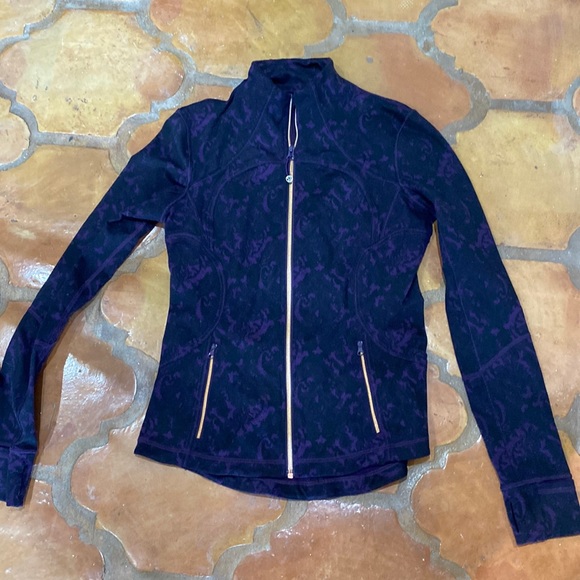 lululemon athletica Jackets & Blazers - Lululemon fitted jacket size 8